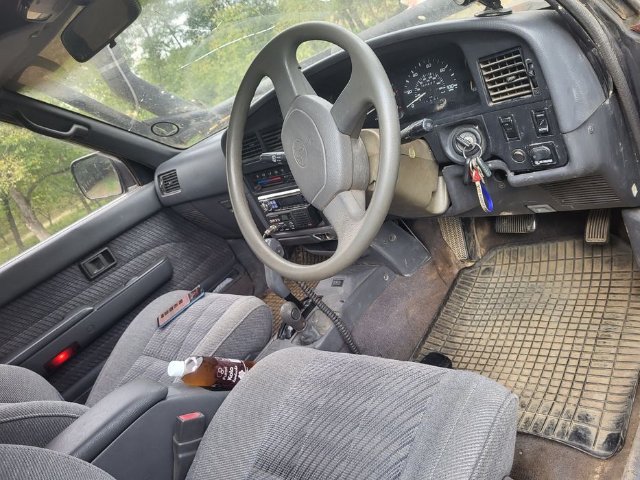 Dezmembrez Toyota 4runner surf
2.5 TD
Modificat pt off road 
Cutie aut