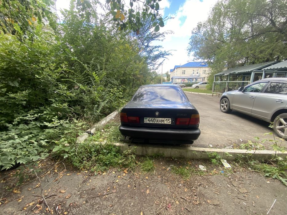 Продам BMW e34 520i