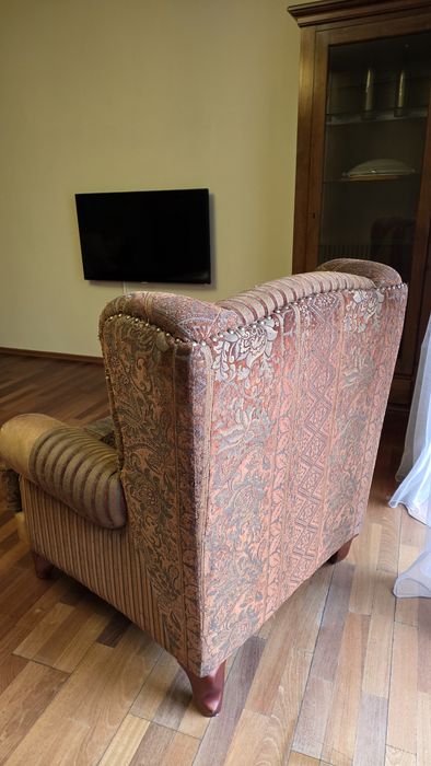 Продам кресло очень удобное.