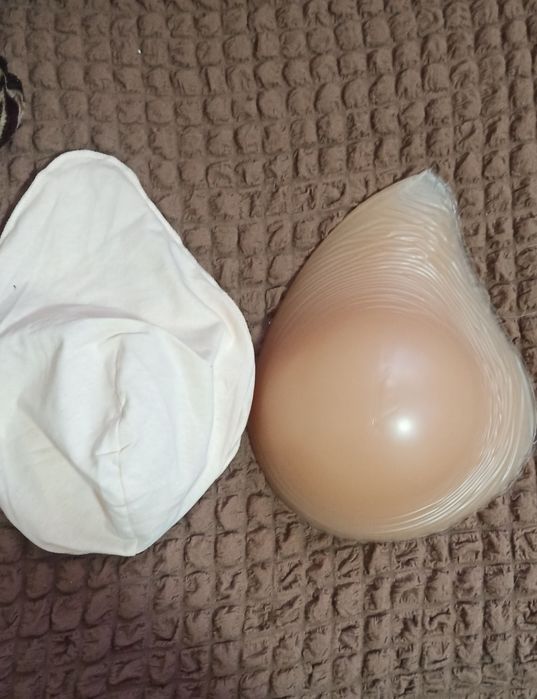 Протез правой груди