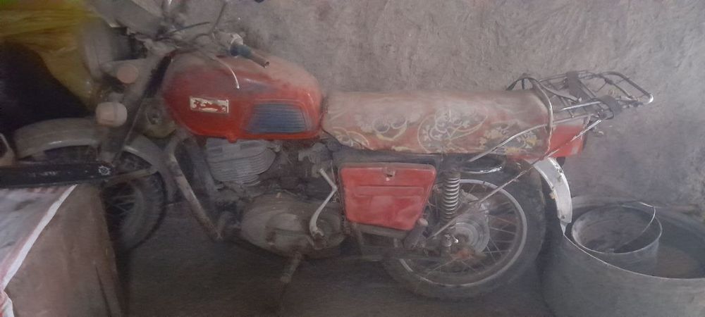 Motosikl IJ sotiladi srochno