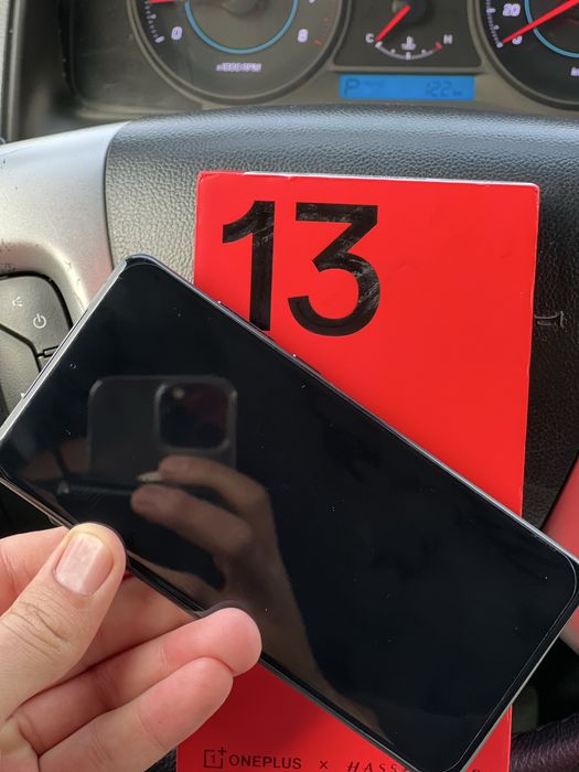 One plus 13 yangi telefon IMEIdan o’tgan.