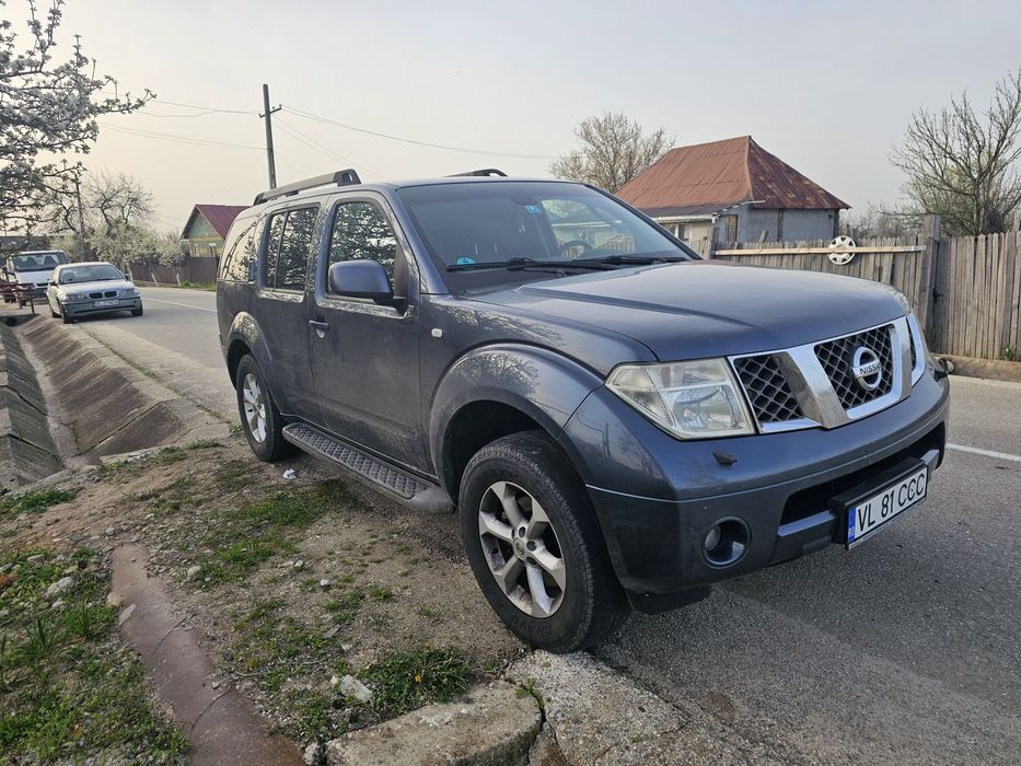 Nissan pathfinder