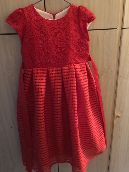 Шикарное платье для девочки