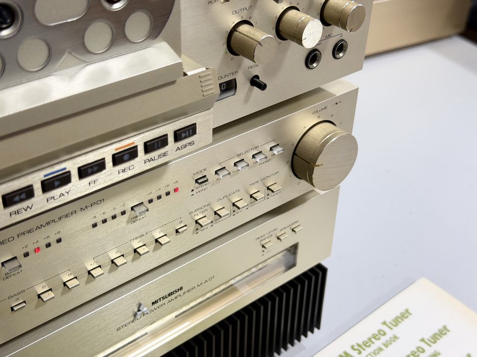 Mitsubishi M-P01 / M-A01 / M-F01 / M-T01 – Sistem Hi-Fi Vintage Complet | Made in Japan | Rar | Stare impecabilă