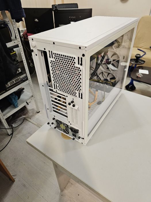 Fractal Design S2 топовый корпус