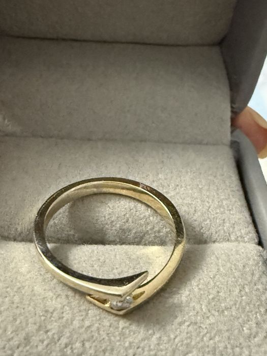 Бриллиантовое кольцо