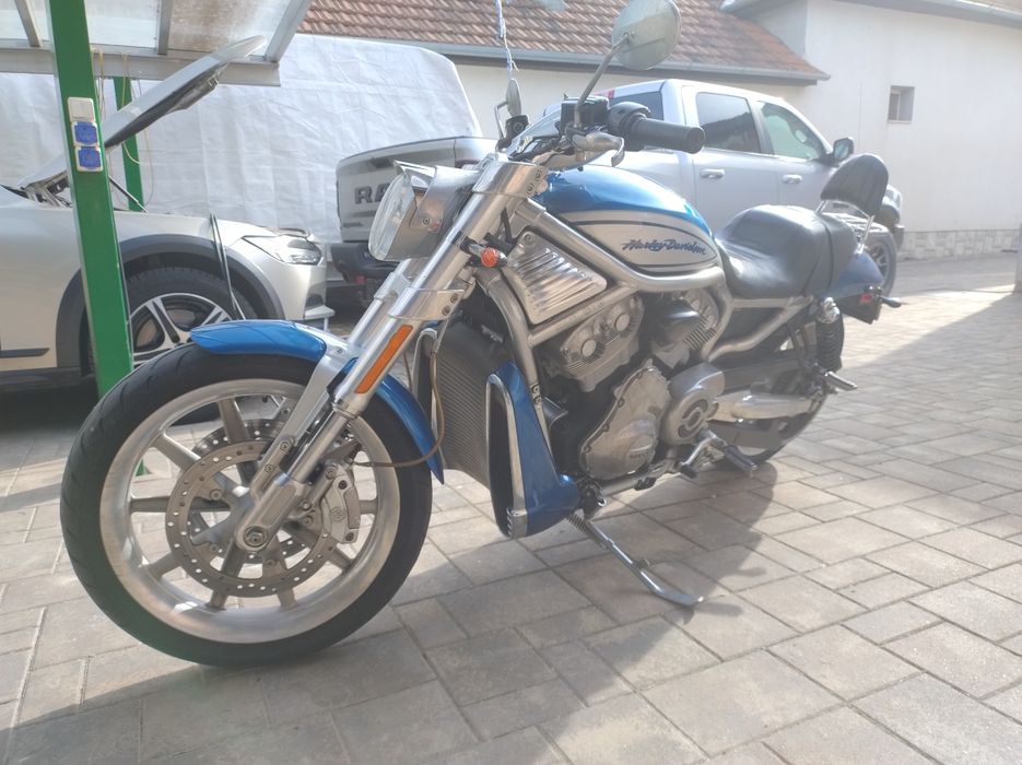 Vând Harley Davidson V Rod