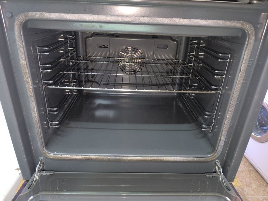 Фурна с котлони Siemens - Пиролиза