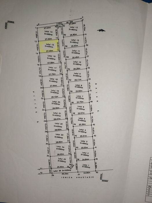 Vând parcele teren intravilan