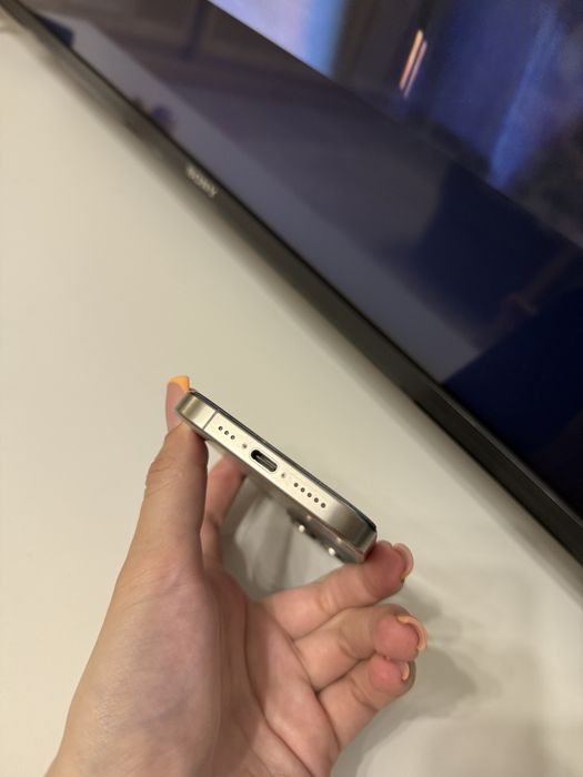 Продам iphone 15 pro 512 gb