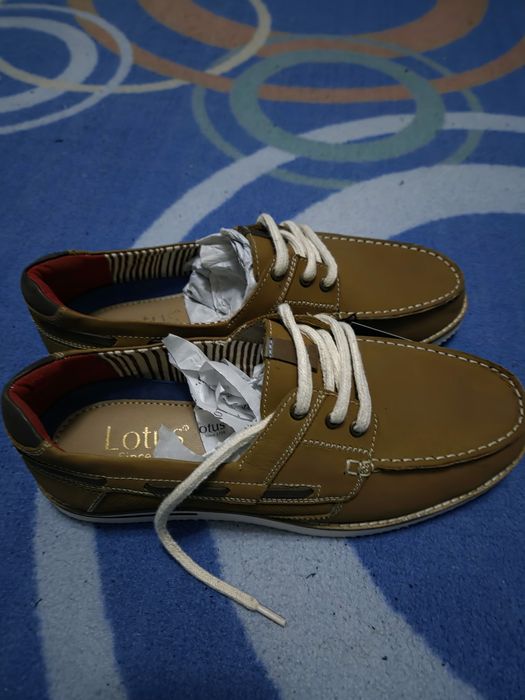 Обувки Lotus 42 (Нови)