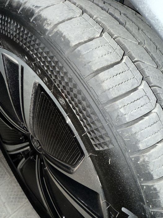 BYD TANG dual motor eng full pozisiya srochno sotiladi