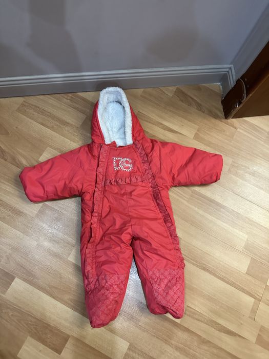 Продам детские куртки