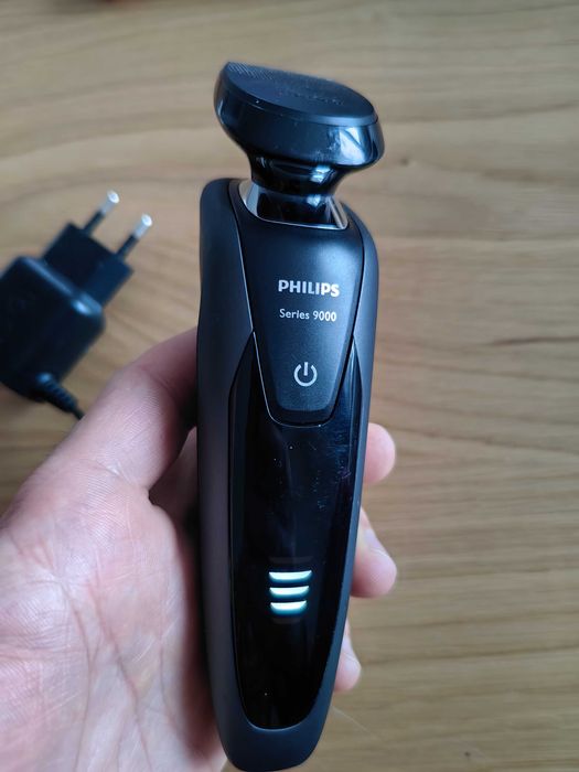 Aparat de tuns/ras Philips 9000