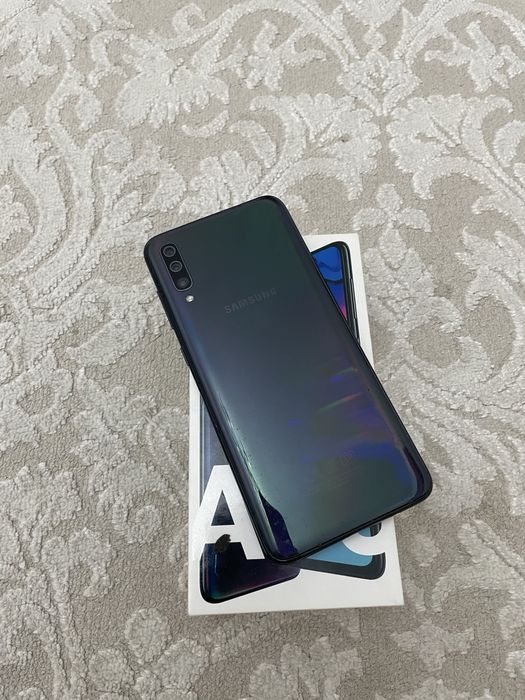Samsung GALAXY A70