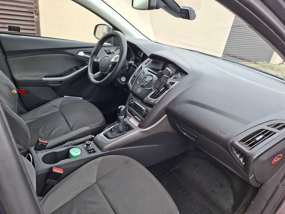 Ford Focus 2011  ,motor 1.6 aspirat ,Euro 5,merge foarte bine.