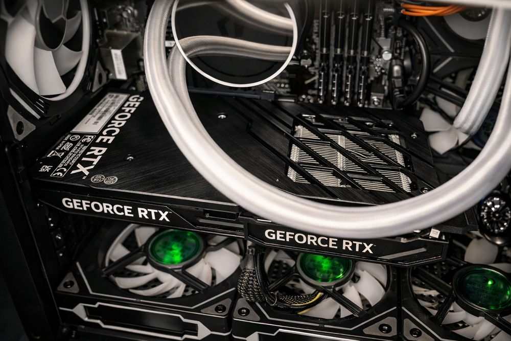 RTX 4060 Palit Dual 8GB — отличное состояние