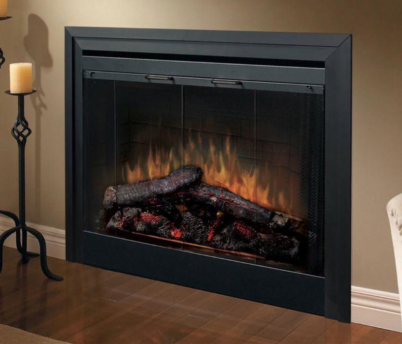 Dimplex модель 6902560200. Камин в мониторе. Камин димплекс. Каминокомплект dimplex mozart black deluxe. Dimplex.