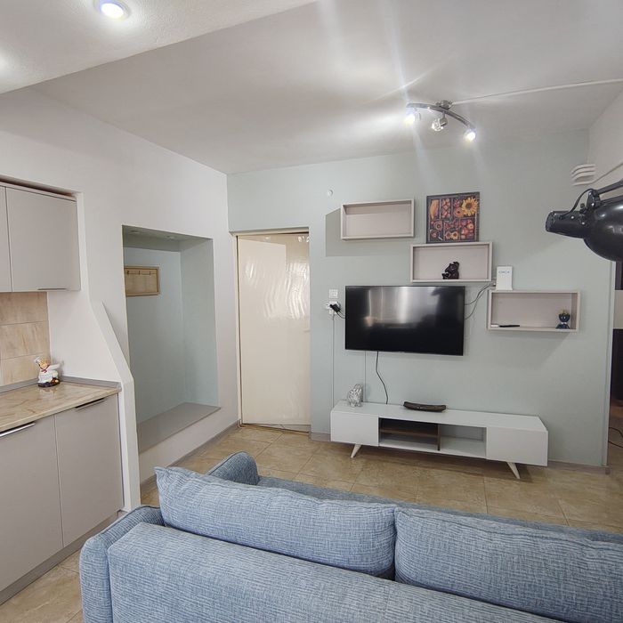 Închiriez apartament cu o cameră