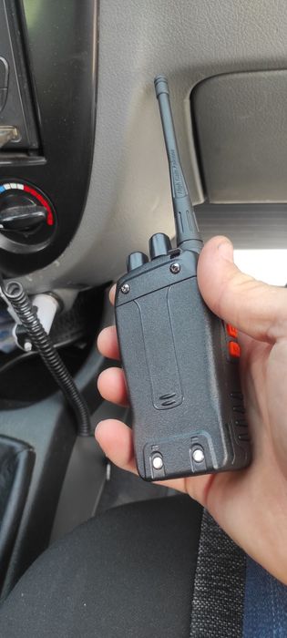 Ratsiya bf 888s sotiladi 280000