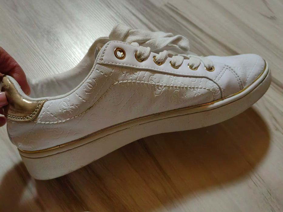Спортни кецове Guess