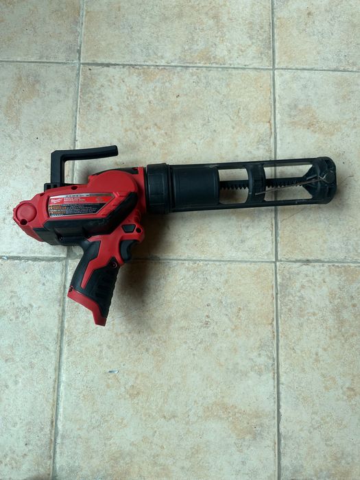 Пистолет за силикон Milwaukee Милуоки