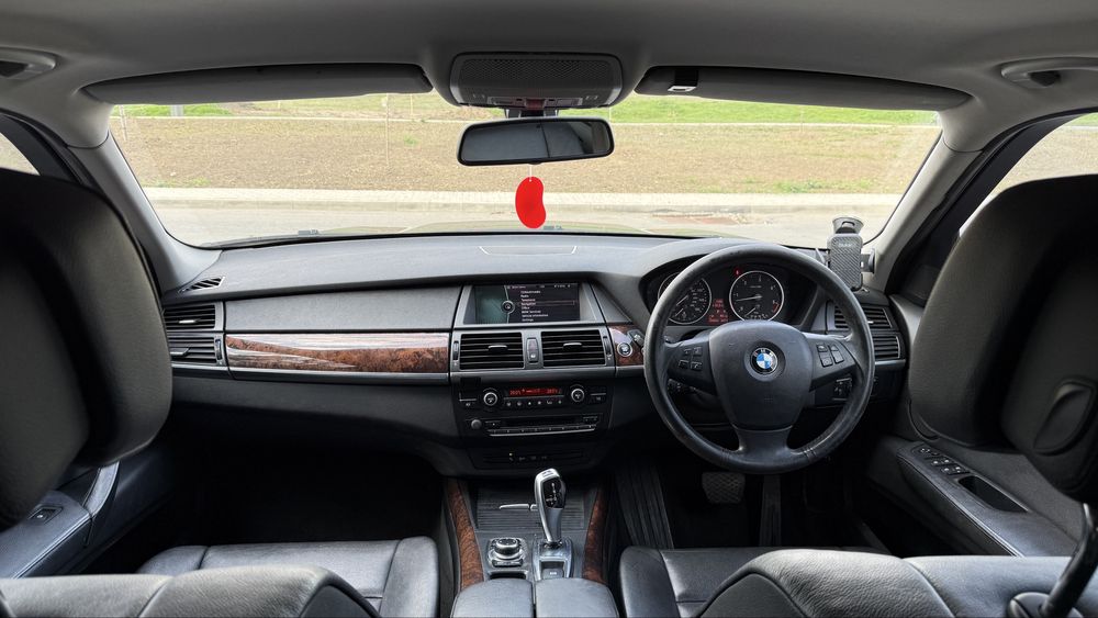 Bmw X5 • 3.0 Diesel 245cp E5 • Automat 8+1 • X-drive • 7 locuri • 2011 • Volan Dr.
