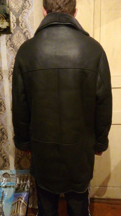 Продаю мужскую дубленку