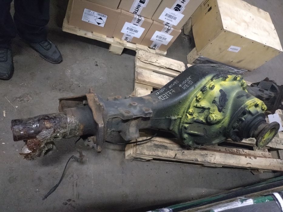 Продам задний мост