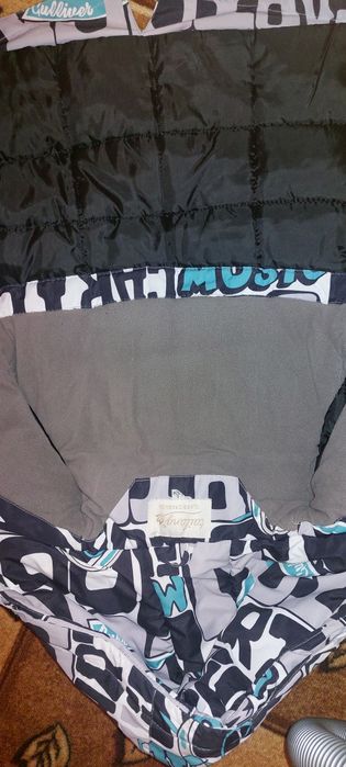 Продам детскую куртку зима