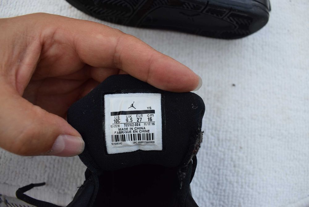 Nike Air Jordan copii marimea 27