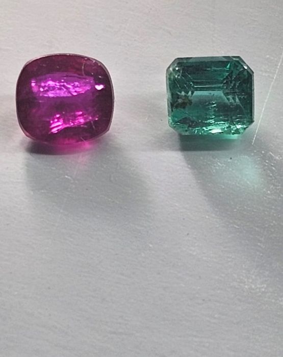 Продам драгоценных камней.