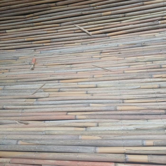 Rogojini din stuf cusute cu sarma zincata