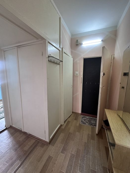 Срочно! Спутник 15, 1/4/5 42м²