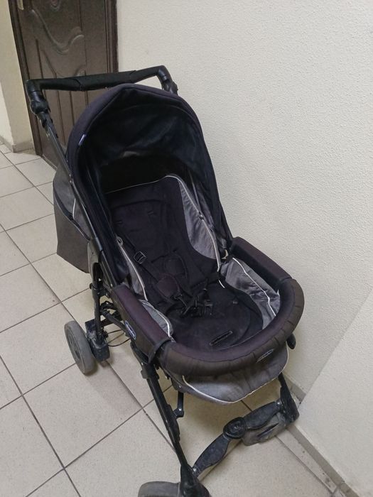 Продам коляску Chicco