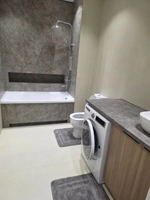 Srochna ijaraga beriladi.Sergeli metro yaqinida shinam 2 xonali uy.