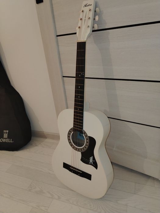 Гитара почти новый 30000