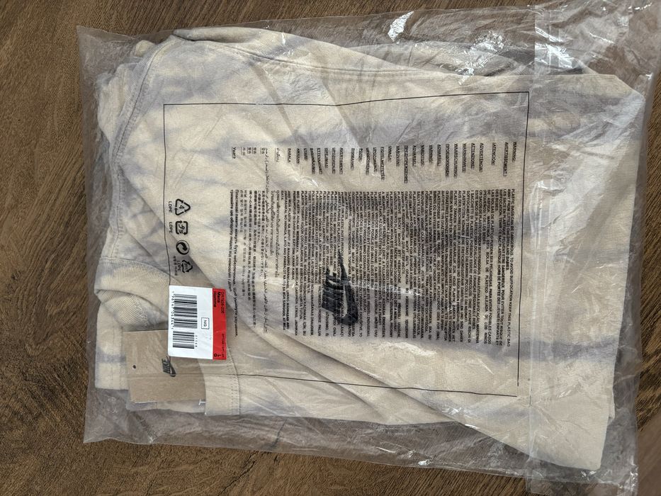 Tricou Nike Premium Essentials- NOU