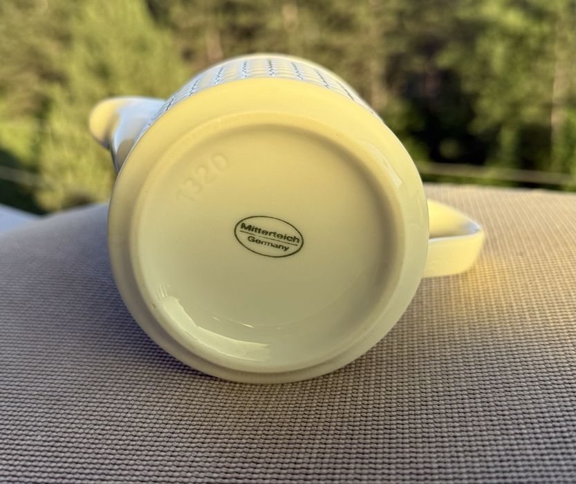 Превъзходна КАНИЧКА за мляко-БАВАРСКИ ПОРЦЕЛАН  Mitterteich- НОВА !!!