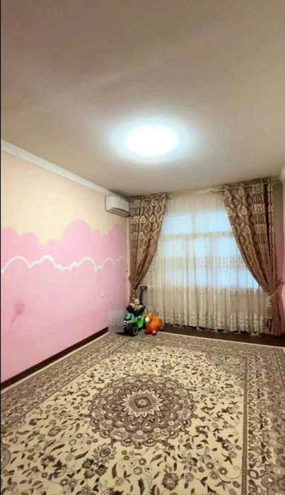 Продаётся квартира Юнусабад15 3 ком 2 этаж не торец чистим ремонтом