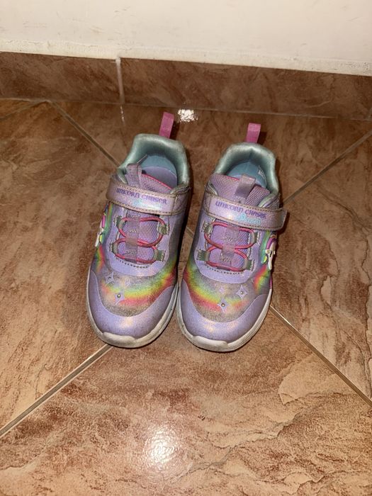 Skechers 26 светещи