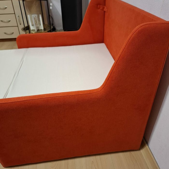 Разтегателен фотьойл с функция сън,размери 80/190 см.