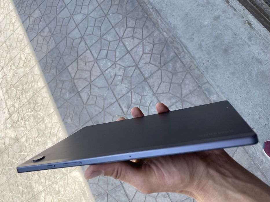 Planshet samsung tap a 8 srochna sotiladi