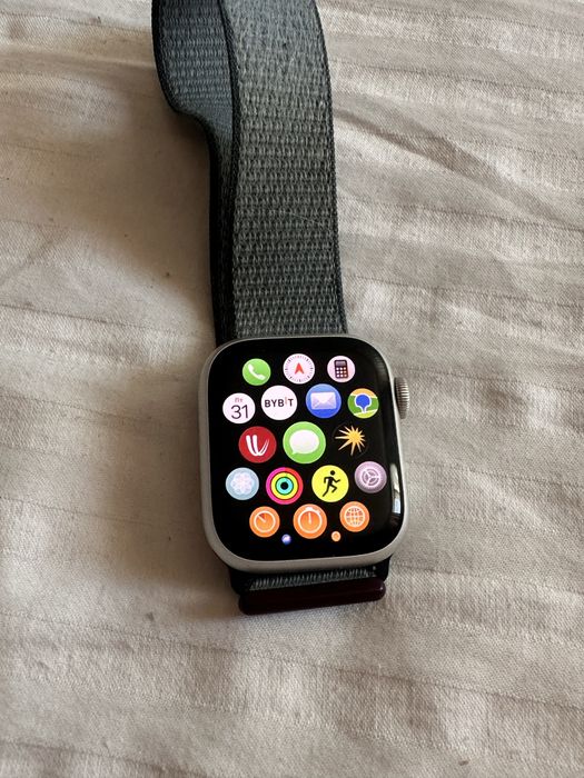 Продам apple watch 9 series