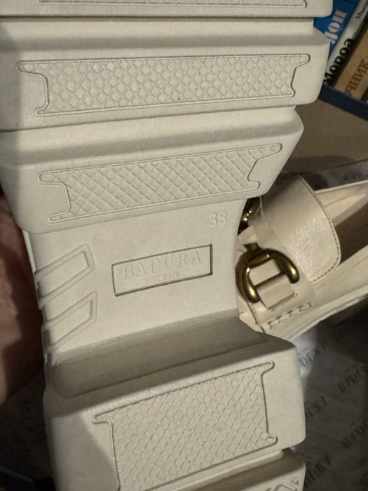 Официални обувки Badura