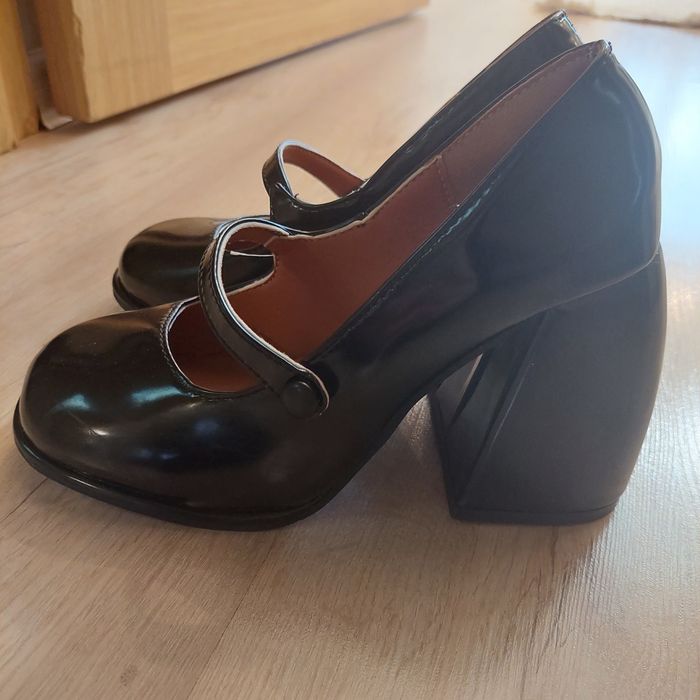 Туфли высокий каблук