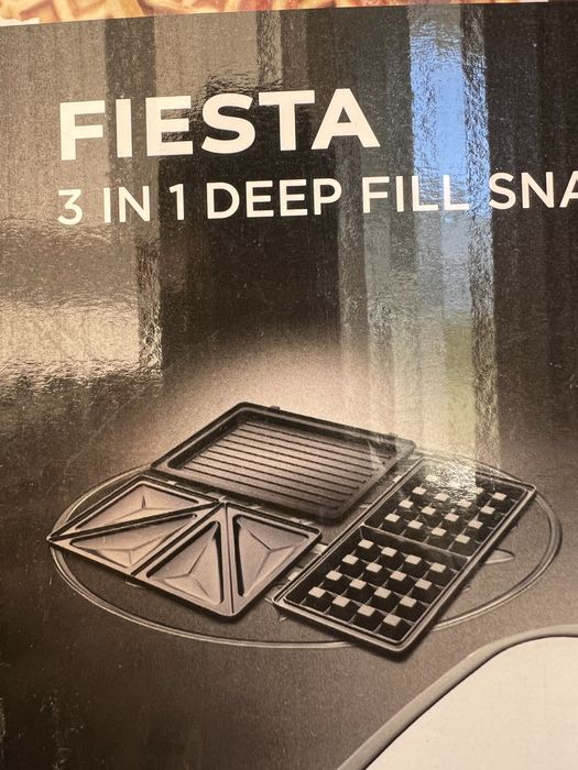 Уред за сандвичи 3 в 1 - като нов