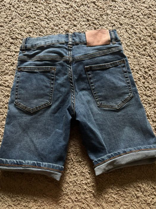 Продам шорты для мальчика 8-9 лет Zara