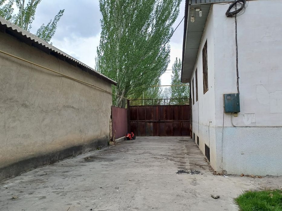 Магазин с Пристройка под квартиру